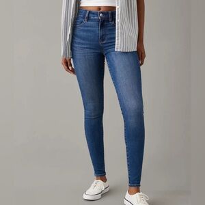 American Eagle Skinny Jeans size 4